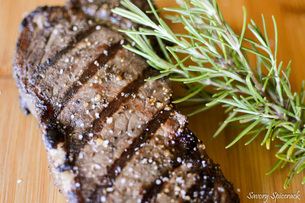 red wine rosemary steaks